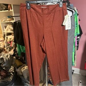 Norton McNorton Rust Stretch Capris